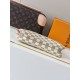 LV Pochette