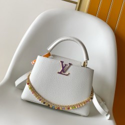 LV Capucines