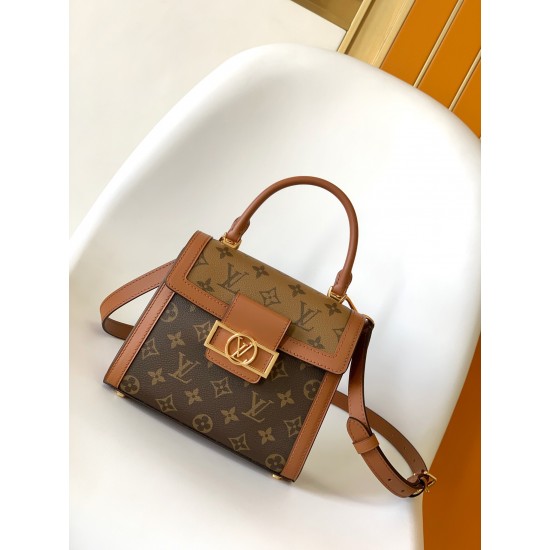 p DAUPHINE CAPITALE 手袋新款 M46751 Dauphine Capitale 手袋融合 Monogram 和 Monogram Reverse 涂层帆布，老花黄花拼色达芙妮凯莉包oo[握手][握手]搭配牛皮革饰边。梯形设计流露复古气息，加长版 LV磁扣点睛别致细节。尺寸：17.5x17.5x9厘米（长度x高x宽）