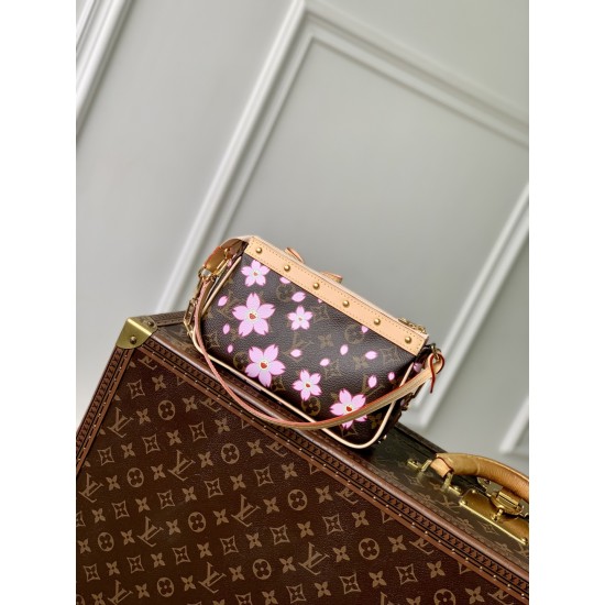 LV Pochette