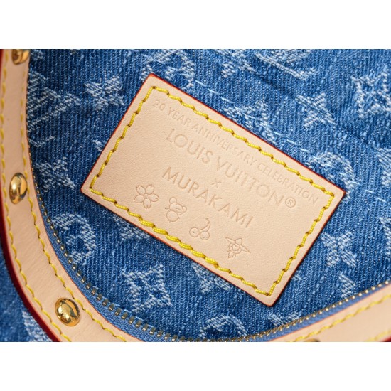 LV Pochette