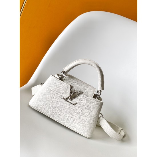 LV Capucines