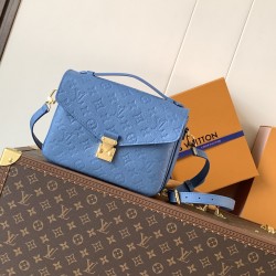LV Pochette