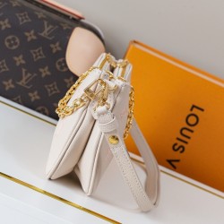 LV Pochette