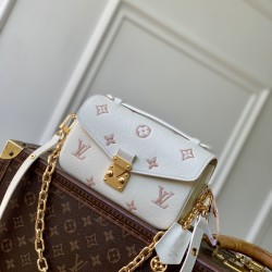 LV Pochette