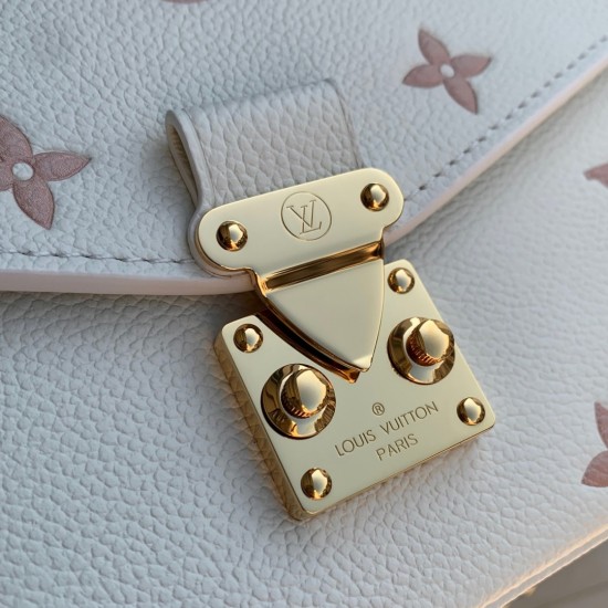 LV Pochette