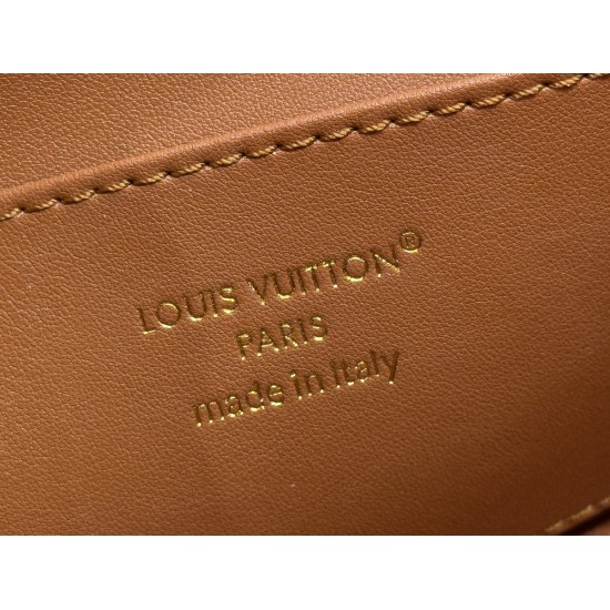 LV Capucines