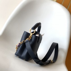 LV Capucines