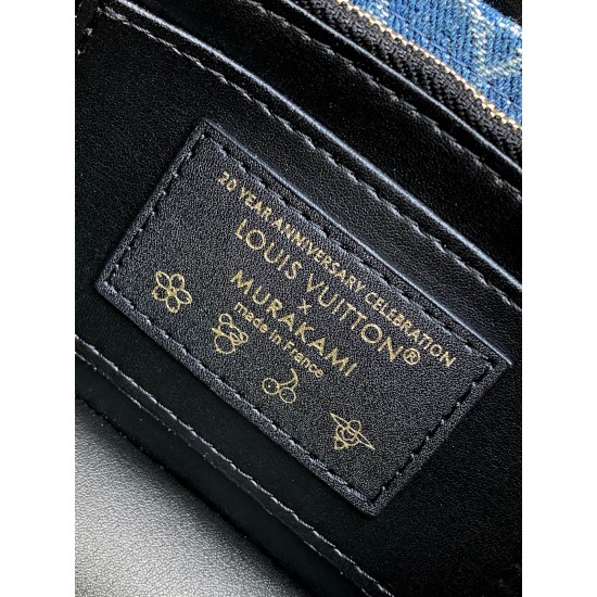 LV Capucines