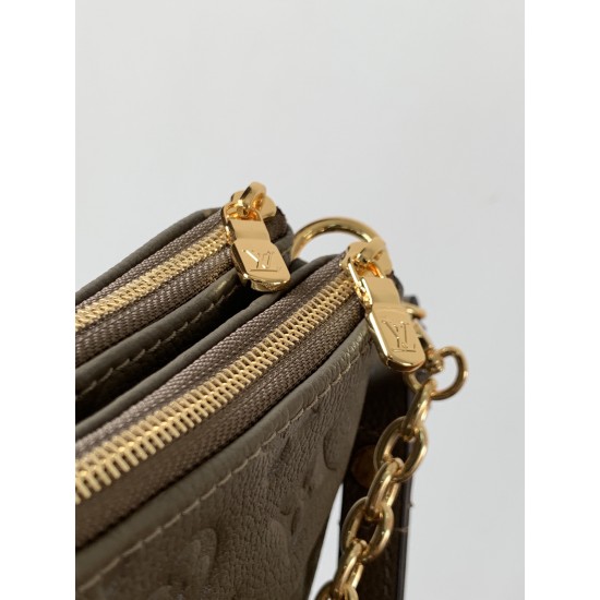 LV Pochette