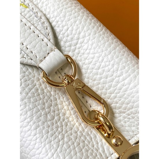 LV Capucines