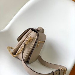 LV Twist