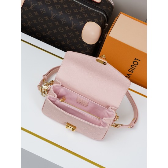 LV Pochette