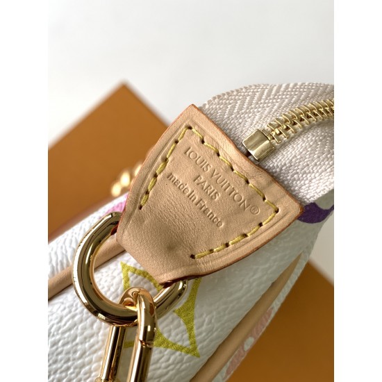 LV Pochette