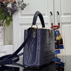 LV Capucines