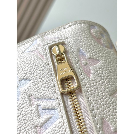 LV Pochette