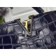 LV Capucines