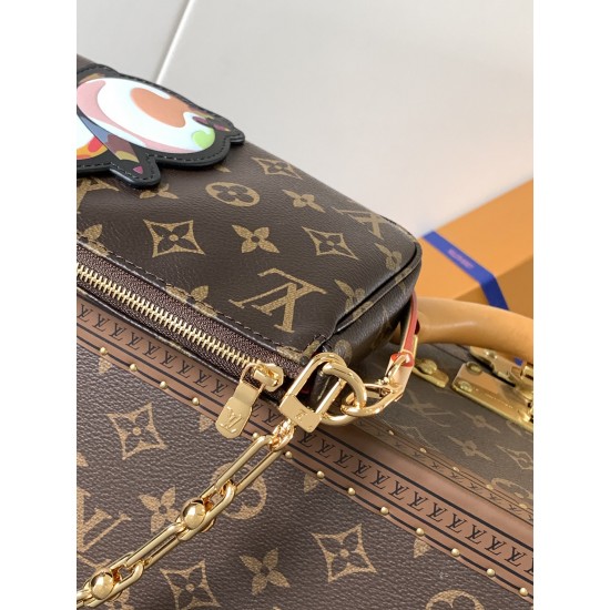 LV Pochette