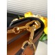 【动态变码芯片   】头层皮M46757 本款 Dauphine East West 手袋拼合经典 Monogram 和 Monogram Reverse 帆布，以品牌标志性格调筑就纤长构型，巧妙呼应 Dauphine LV 锁扣的矩形轮廓。巧用可拆卸皮革肩带和链条，多种背携方式随心切换。21 x 12 x 5 厘米 (长度 x 高 x 宽)