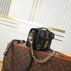 LV Pochette