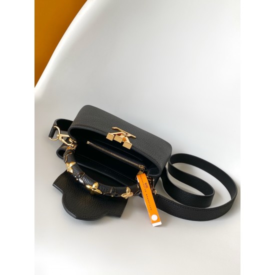 LV Capucines