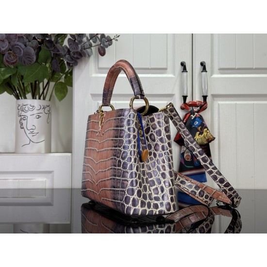 LV Capucines
