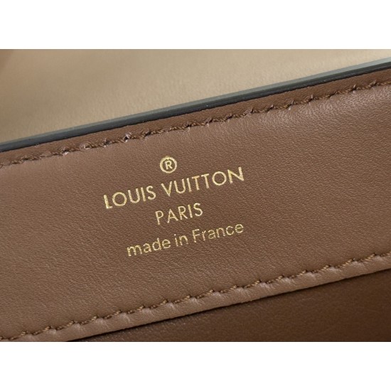 LV Capucines