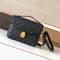 LV Pochette