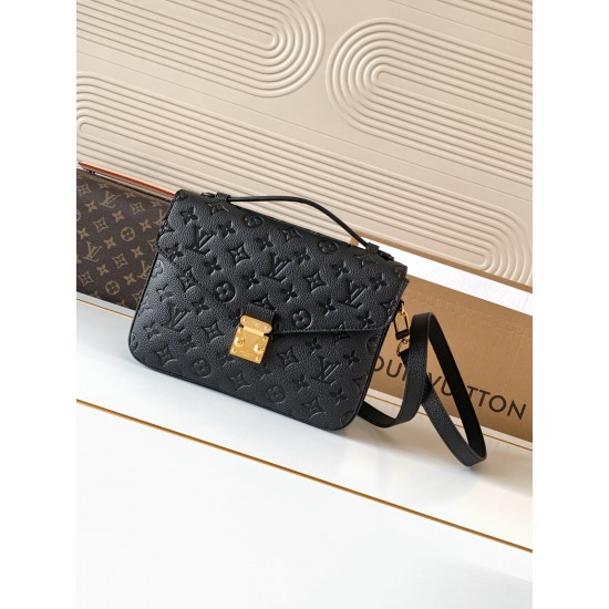 LV Pochette