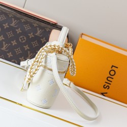 LV Pouch