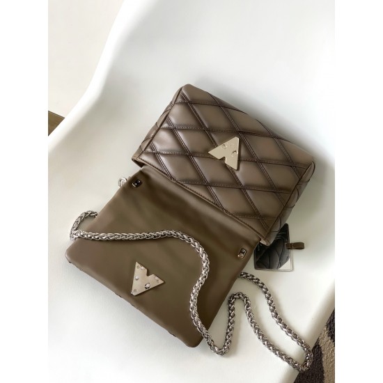 LV Twist