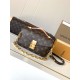 LV Pochette
