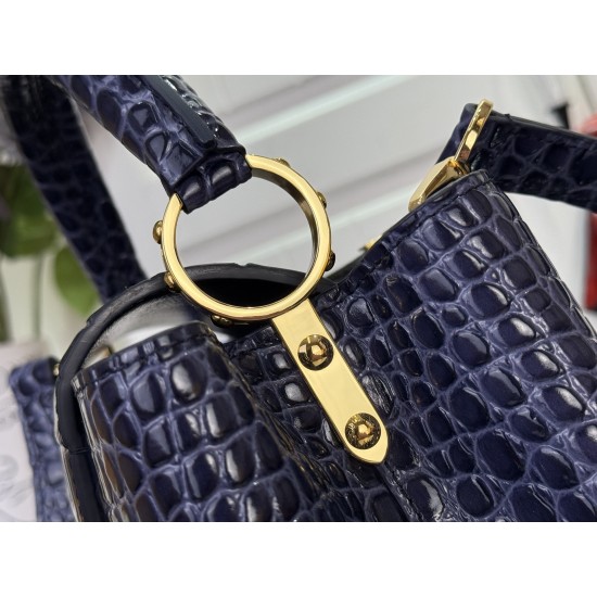 LV Capucines