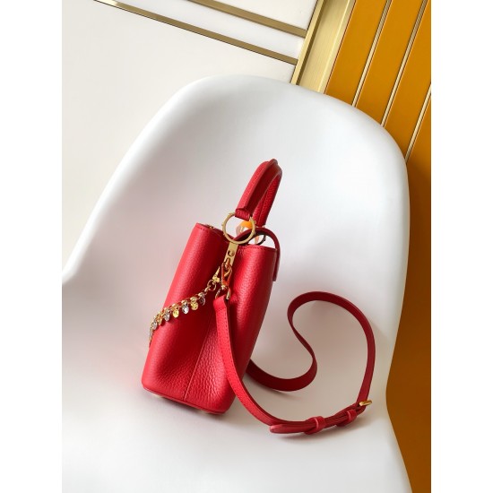 LV Capucines