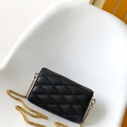 LV Twist