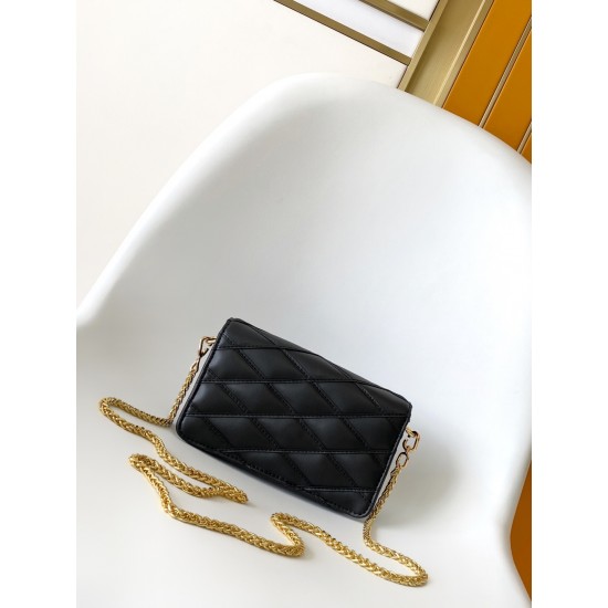 LV Twist