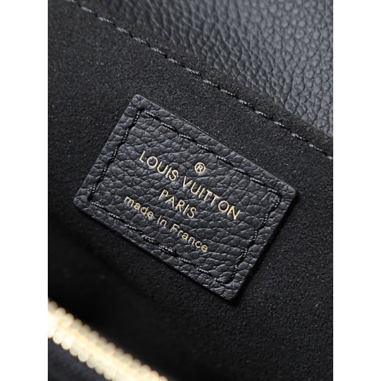LV Pochette