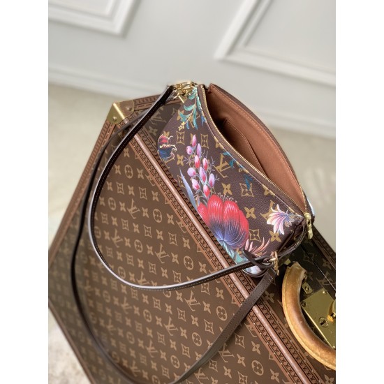 LV Pochette