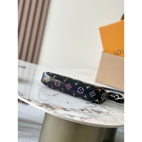 LV Pochette