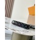 LV Pochette