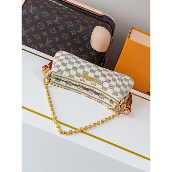 LV Pochette