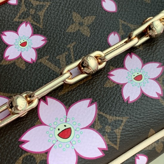 LV Pochette