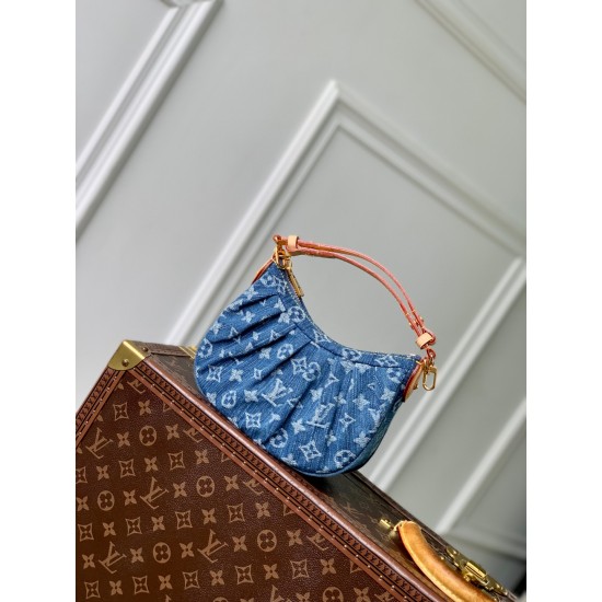 LV Pochette