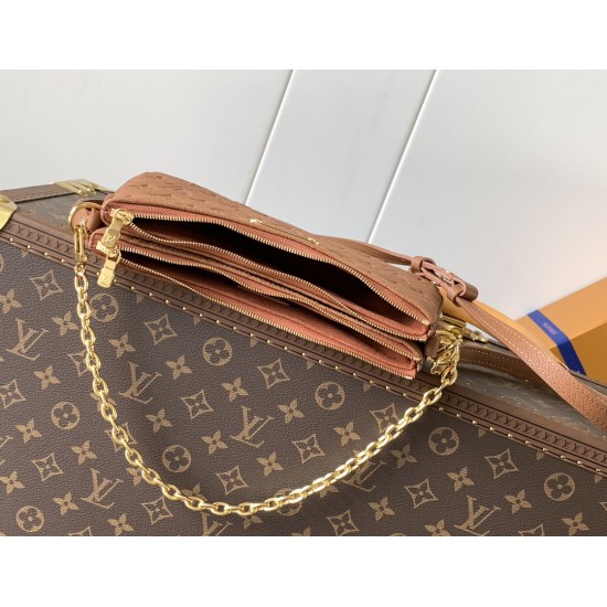 LV Pochette