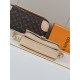 LV Pochette