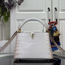 LV Capucines