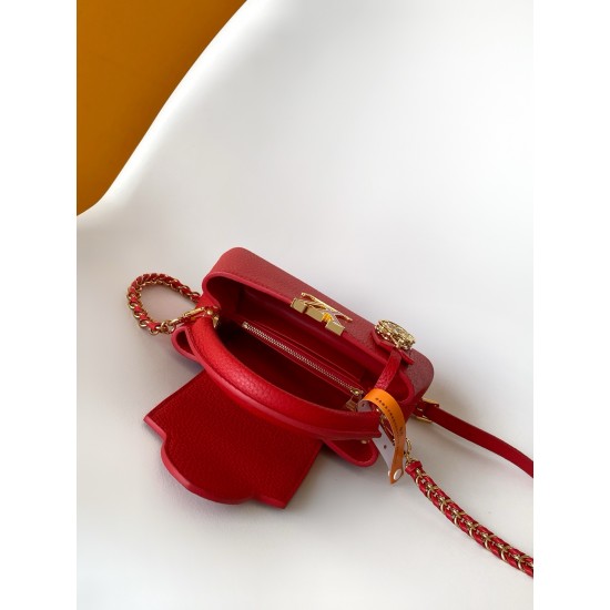 LV Capucines