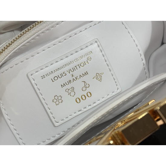 LV Capucines