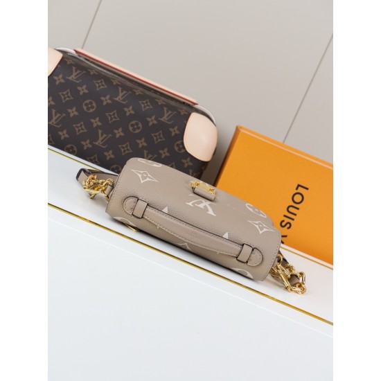 LV Pochette