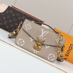LV Pochette